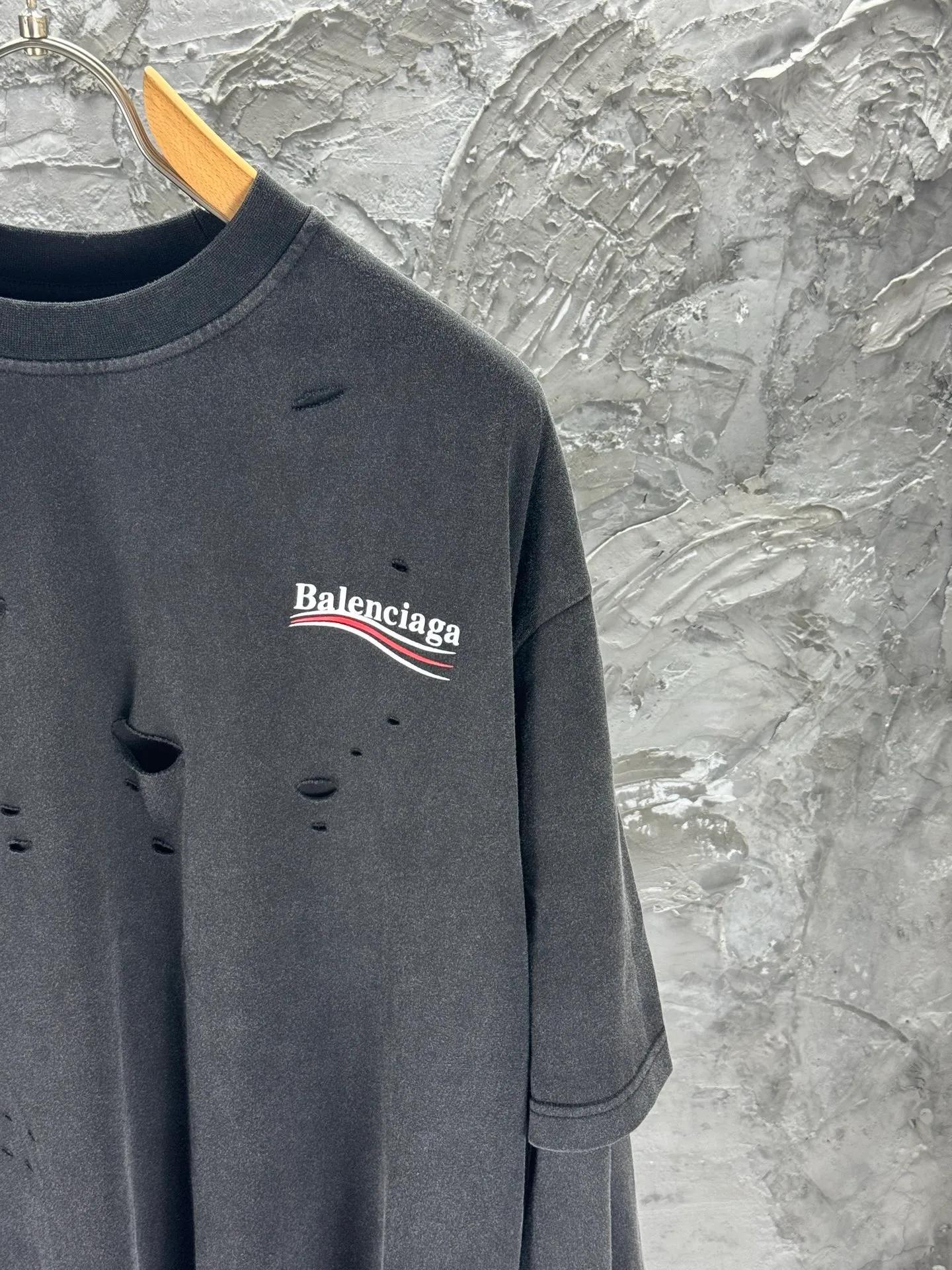 BALENCI*GA 25 T . . . . . . . 280g . . OS Same Style -Color： -SIZE：Xs S M L 8636